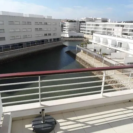 With 1 Bedroom * Λάγος